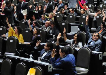 Se busca oposición en México