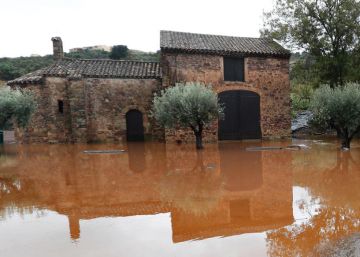 Cinco muertos por inundaciones al paso de Leslie por sur de Francia
