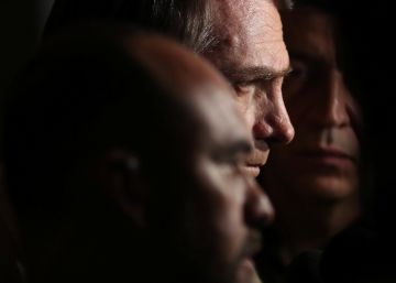 Una investigación apunta a una gran trama de propaganda ilegal a favor de Bolsonaro por WhatsApp
