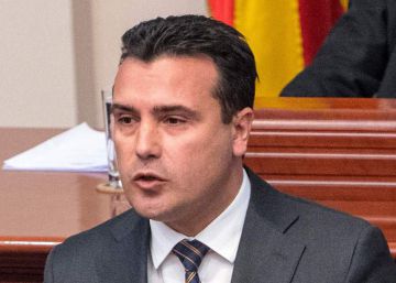 El Gobierno de Macedonia logra salvar en el Parlamento el acuerdo con Grecia