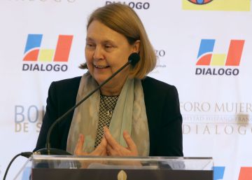 La española que paraliza la purga del Supremo polaco