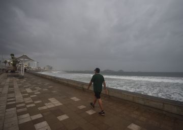 Willa deja 13.000 evacuados y severos daños materiales a su paso por México