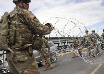 El Gobierno de Estados Unidos muestra a los primeros soldados en la frontera