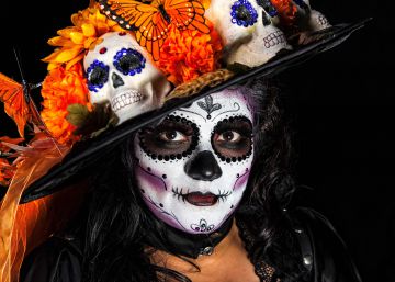 El Día de Muertos en México se tiñe de color con la calavera Catrina