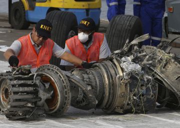 Boeing planea emitir un aviso de seguridad en sus aviones 737 tras el accidente de Lion Air