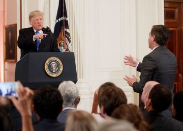 Esbroncada de Donald Trump a un periodista de la CNN