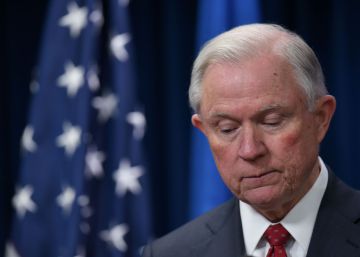 Jeff Sessions: el extremista al que Trump amó y odió