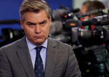 CNN demanda a Trump por la retirada de la credencial al periodista Jim Acosta