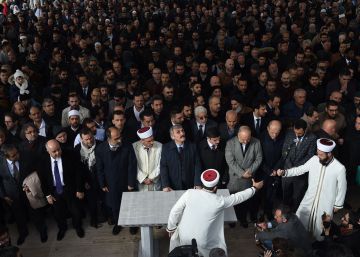 Un funeral sin cuerpo al que velar despide a Jamal Khashoggi