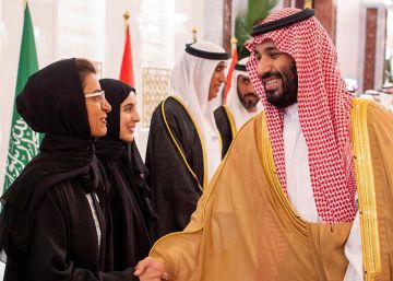 El heredero saudí inicia en Abu Dabi su primer viaje al exterior tras el ‘caso Khashoggi’