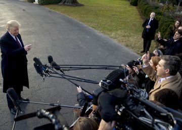 Trump sugiere que Estados Unidos debe impulsar una televisión global como contrapeso a CNN