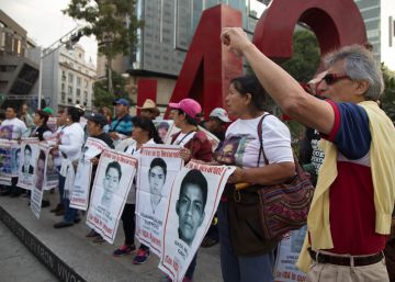 El ‘ombudsman’ mexicano documenta violaciones graves a los derechos humanos en la investigación del ‘caso Ayotzinapa’