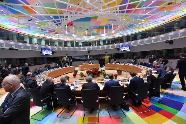 Los líderes comunitarios, durante la cumbre sobre el Brexit, este jueves en Bruselas.