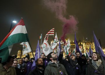 Orbán sigue adelante con su ley de horas extras a pesar de las protestas