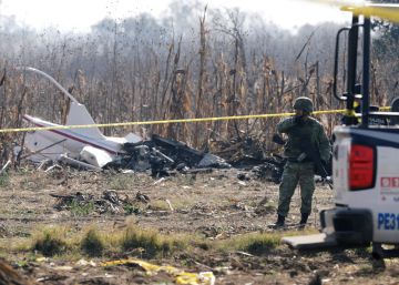 México recurre a ayuda internacional para esclarecer el siniestro aéreo de Puebla