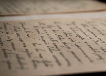 Una dona britànica rep una carta del seu promès 77 anys després que l’escrivís