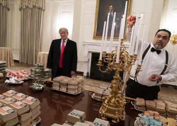 Trump paga de su bolsillo hamburguesas y pizzas por el cierre parcial del Gobierno