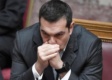 Tsipras supera una moción de confianza con mayoría absoluta