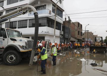 Las aguas fecales inundan Lima
