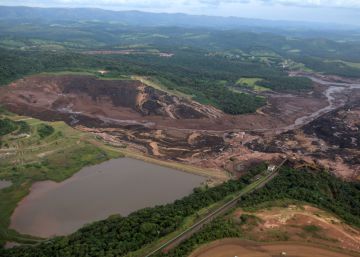 Al menos nueve muertos y 300 desaparecidos tras romperse una represa minera en Brasil