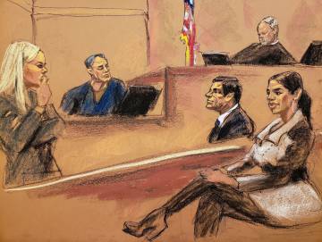 El Chapo su esposa Emma Coronel, durante una vista