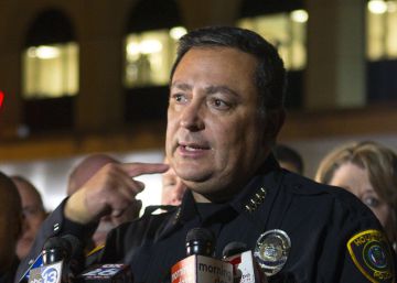 Cinco policías heridos en un tiroteo en Houston durante una operación antidroga