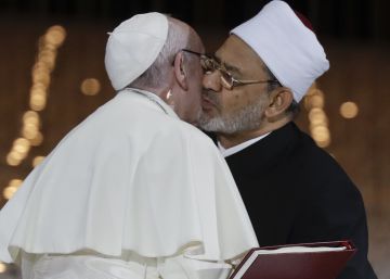 El Papa pide libertad religiosa en la península arábiga