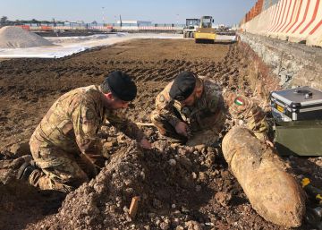 Cerrado varias horas un aeropuerto de Roma tras ser halladas varias bombas de la Segunda Guerra Mundial