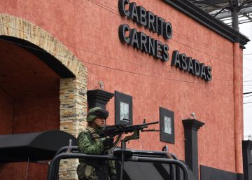El incendio intencionado de un popular restaurante en Monterrey agrava la violencia en Nuevo León