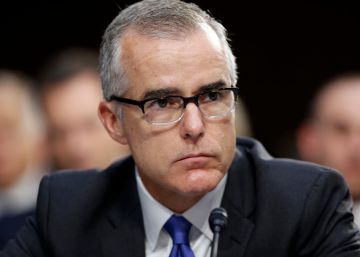 Un exresponsable del FBI asegura que se discutió en el Gobierno la posibilidad de destituir a Trump