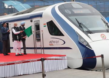 El tren más rápido de India, fuera de juego al día siguiente de su inauguración al chocar con una vaca