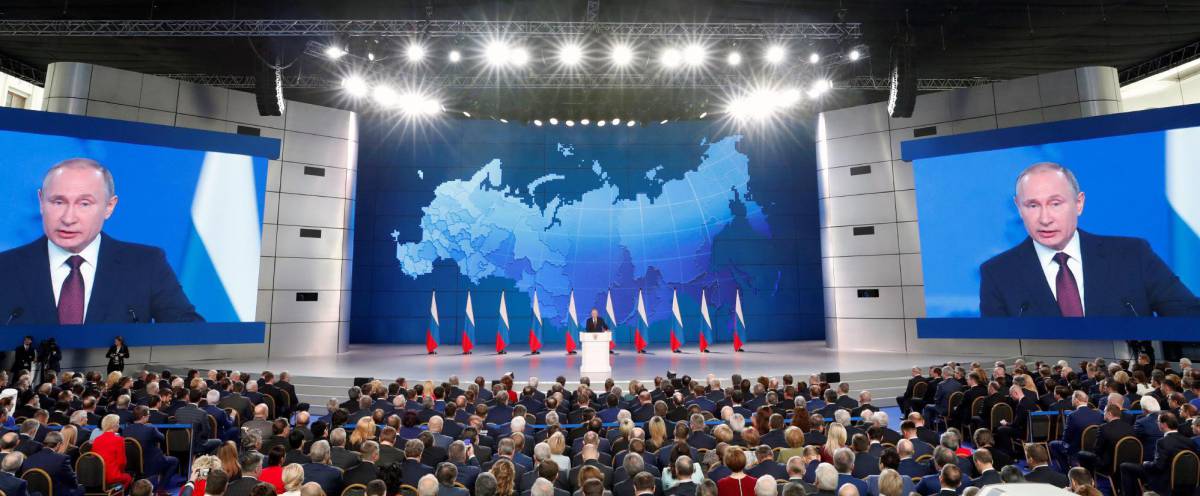 El presidente ruso, Vladimir Putin, en su discurso sobre el estado de la nación, este miércoles, ante el Parlamento en pleno en Moscú.