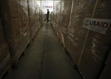 Las 600 toneladas de ayuda que esperan en Colombia