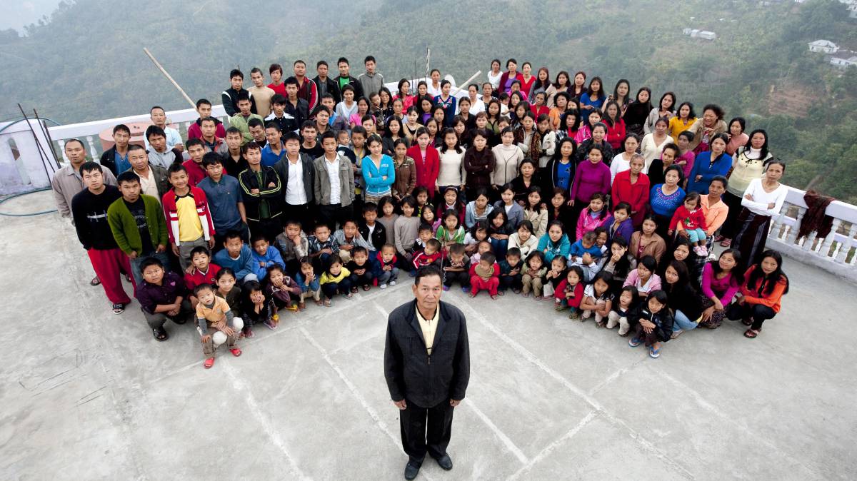 Ziona Chan y su familia.