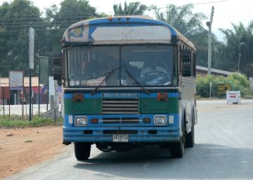 Al menos 60 muertos en un doble accidente de autobús en Ghana