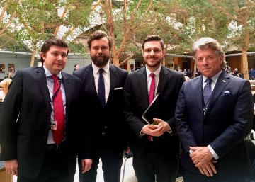 La reunión de un diputado escocés con un representante de Vox desata la polémica en el Reino Unido
