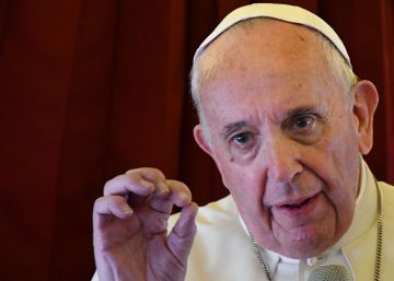 El Papa asegura que lloró al ver una concertina como las de Ceuta y Melilla