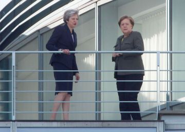 La UE confía en el acuerdo entre May y Corbyn para retrasar la salida