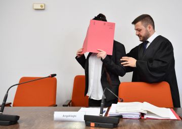 Alemania juzga a una yihadista por dejar morir a una niña yazidí en Irak
