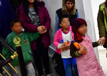 Rusia sí repatria a las familias del ISIS