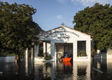 La mayor crecida del río Paraguay en medio siglo deja 88.000 desplazados