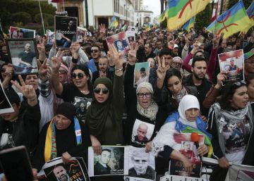 Miles de marroquíes piden en Rabat la liberación de los presos del Rif