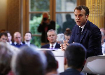 Macron reduz impostos e aumenta pensões após crise dos ‘coletes amarelos’