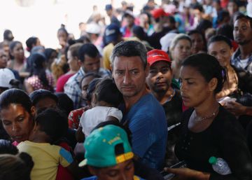 Al menos 21 migrantes venezolanos desaparecen en un naufragio