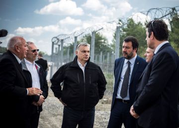 Orbán y Salvini hacen campaña contra la inmigración junto a la valla fronteriza serbohúngara