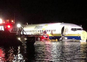 Un avión de pasajeros acaba sobre un río en Florida sin causar víctimas mortales