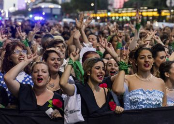 Evita, la llama que abrió la política argentina a las mujeres