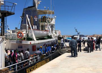 Desaparecidos decenas de migrantes tras un naufragio frente a la costa de Túnez