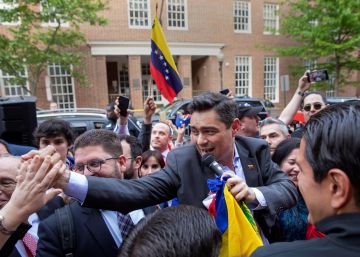 El equipo de Guaidó en Washington toma el control de la Embajada venezolana tras 37 días de ocupación