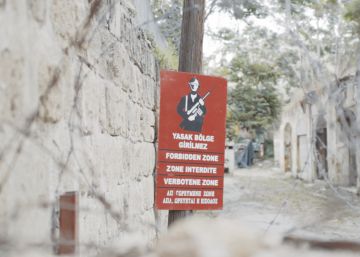 Diálogo, cerveza y votación, así intenta Nicosia derribar el último muro de Europa